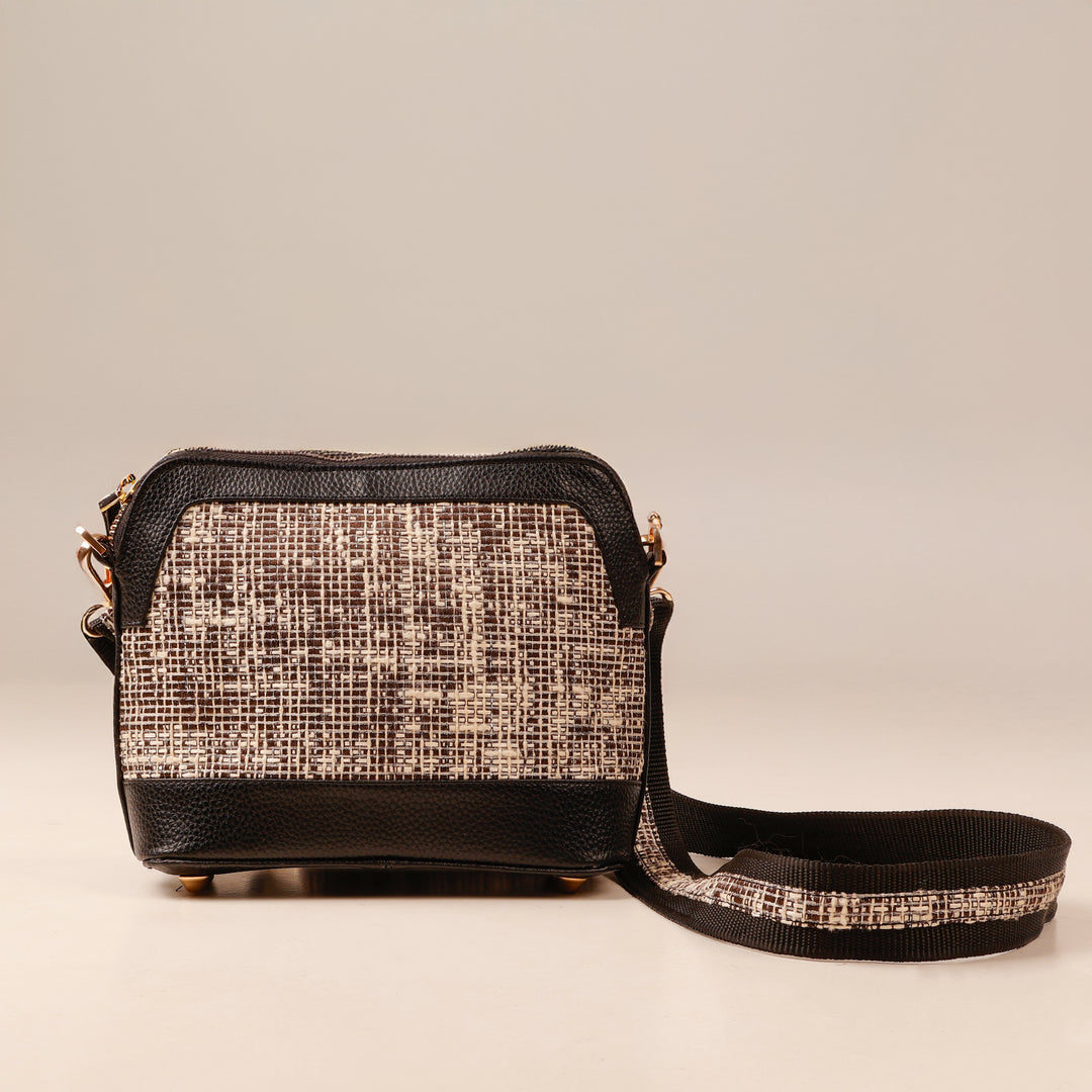 Black Savannah Crossbody Bag - Suave Bags  